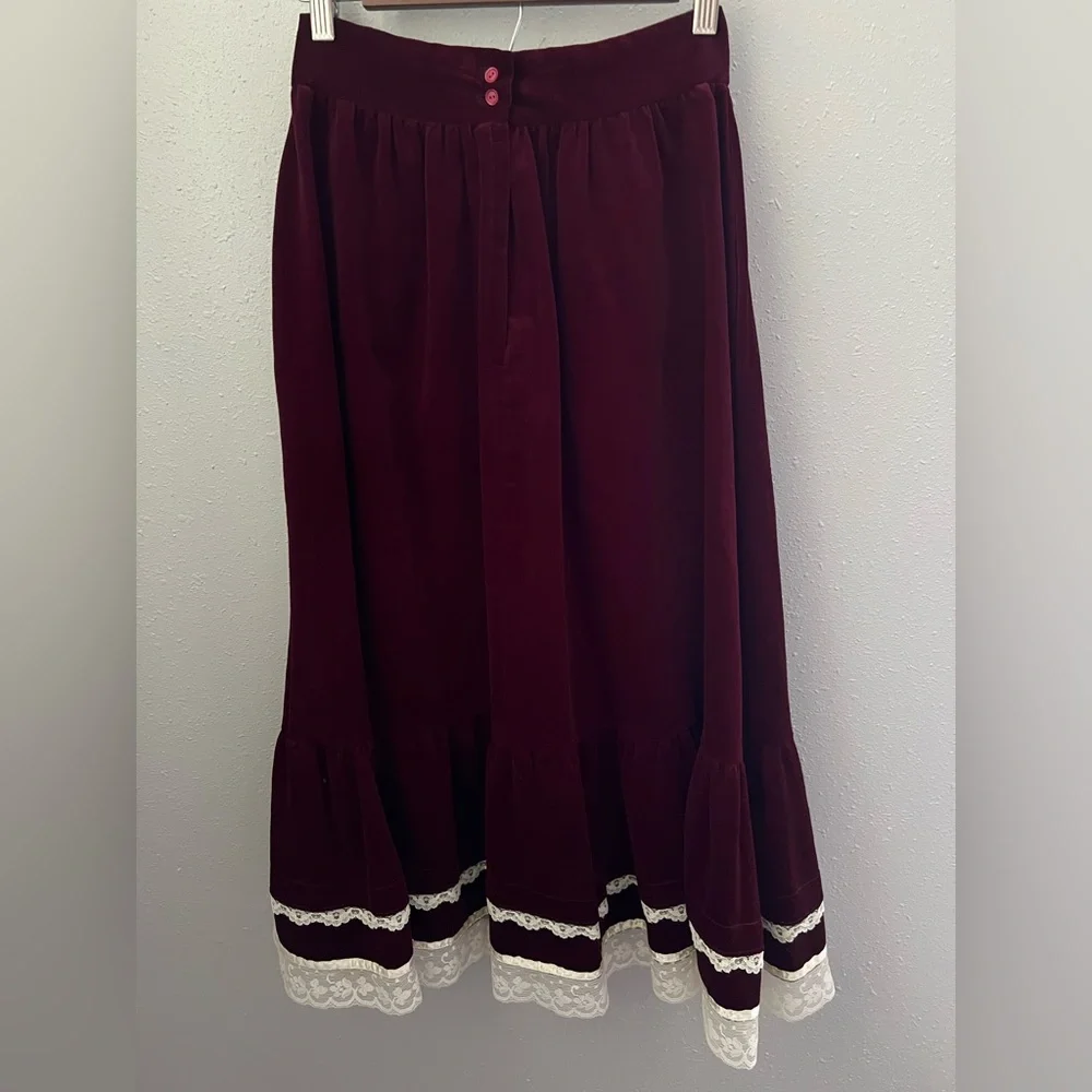Gunne Sax Jessica McClintock Vintage Skirt Yoke Waist Red Velvet Lace Size 9